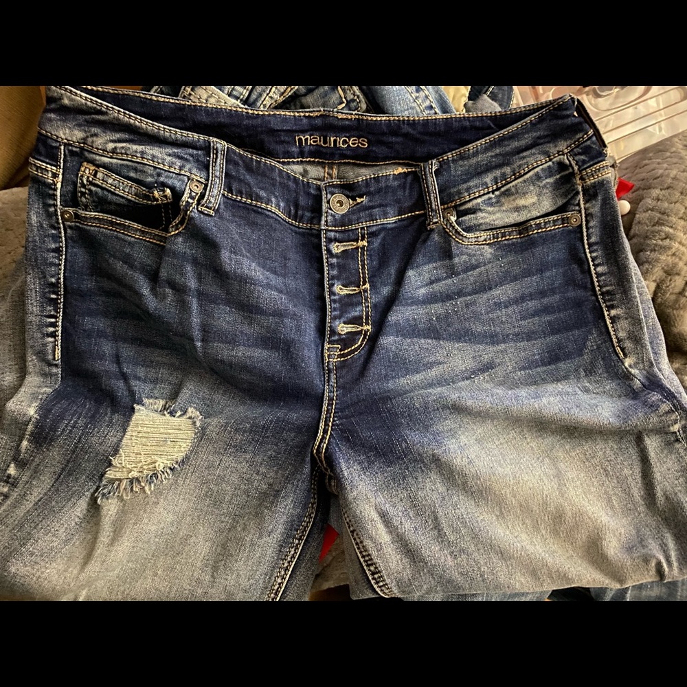 Maurices 13/14 capris